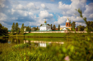 Святодухов монастырь в Боровичах Новгородской области