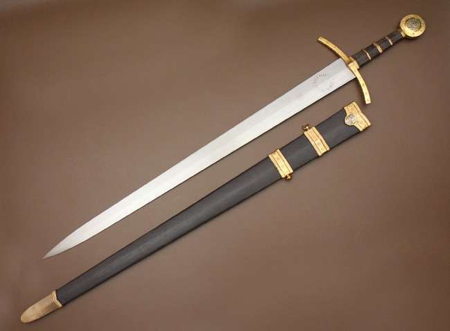Коллекционное оружие: средневековый меч