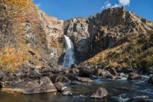 Долина реки Чулышман. Водопад Кату-Ярык
