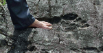 Гигантские человеческие следы на камнях: исторические факты