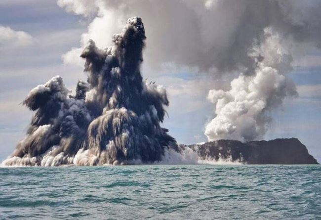 Как вулкан Тонга вызвал цунами по всему миру
