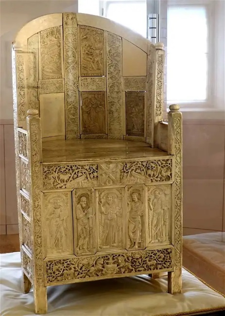 Белое золото: средневековые произведения искусства в роскошном цвете слоновой кости