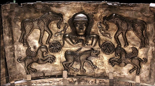 Величайшая находка древнеевропейского искусства - котёл из Гундеструпа