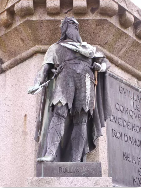 Статуя Ролло Нормандского