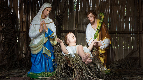 nativity-scene-presents.jpg