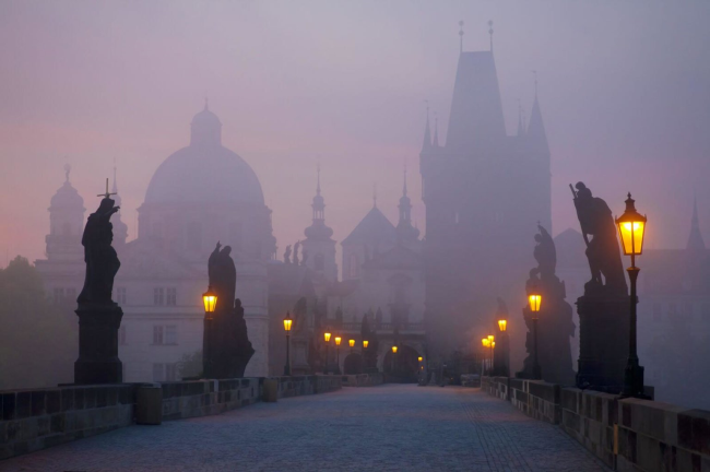Туманный вечер в Праге