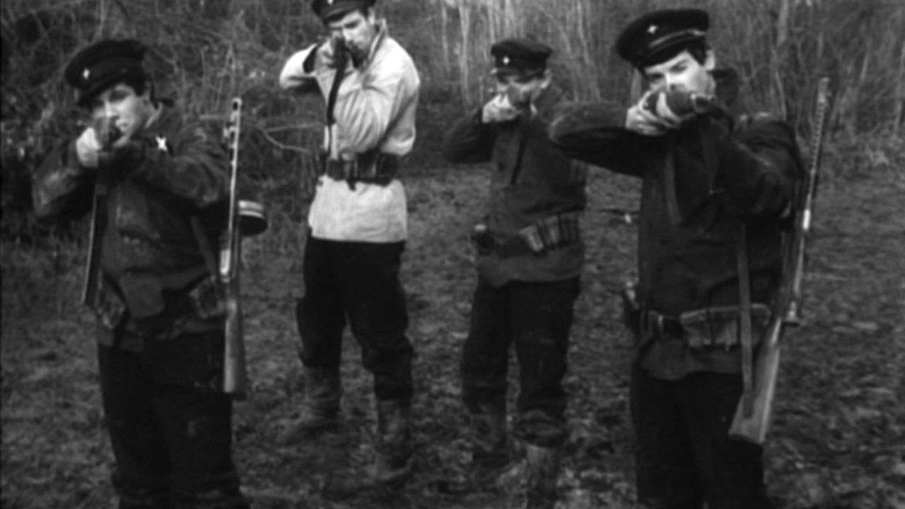 Карабинеры (Les carabiniers, Франция, Италия, 1963) Режиссёр: Жан-Люк Годар
