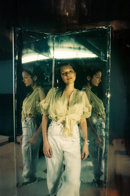 Сон, который снится сам себе